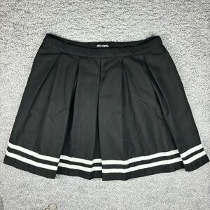 Hot Topic Skirt Womens Large Pleated Skate Skater Style Grunge Cheerleader Midi